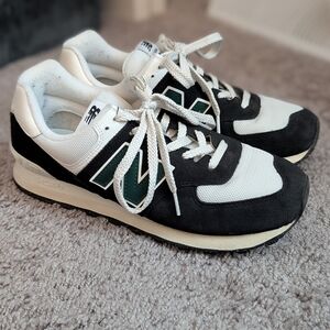 New Balance Black and White Sneakers